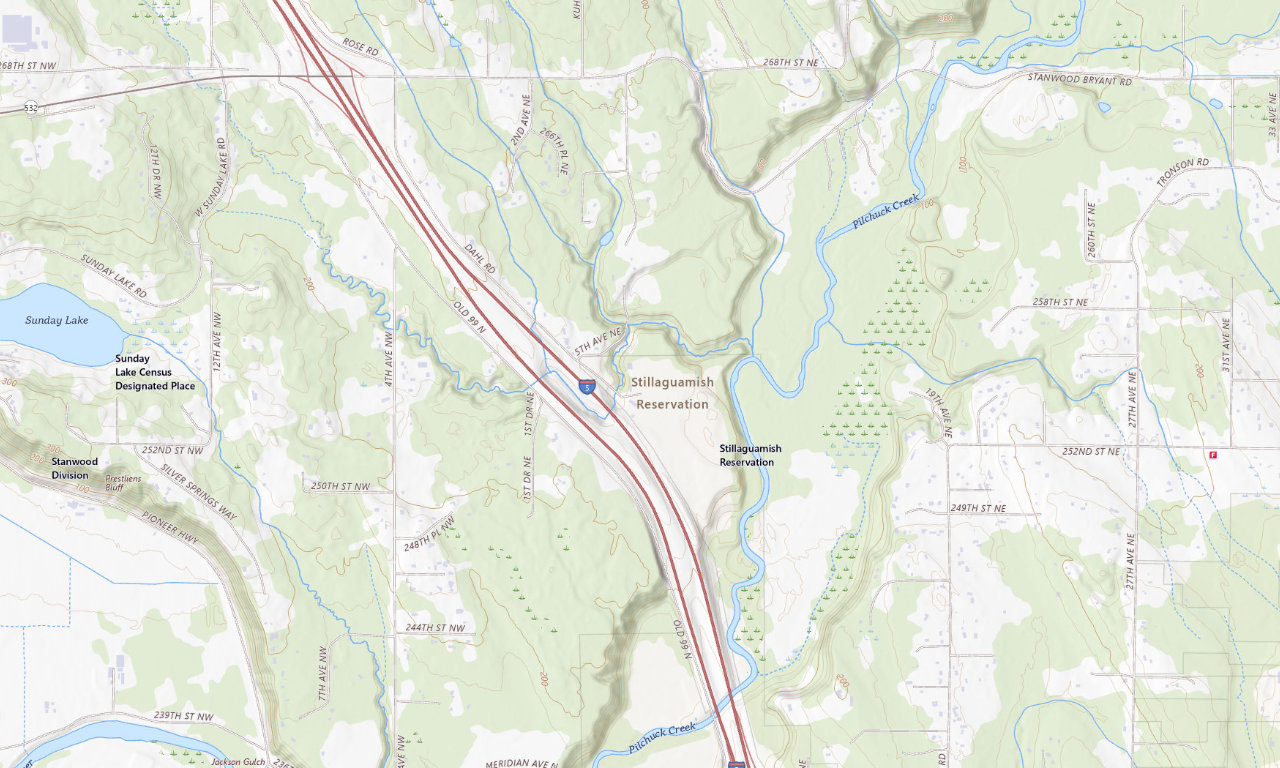 Topographic map around Angel of the Winds RV Resort